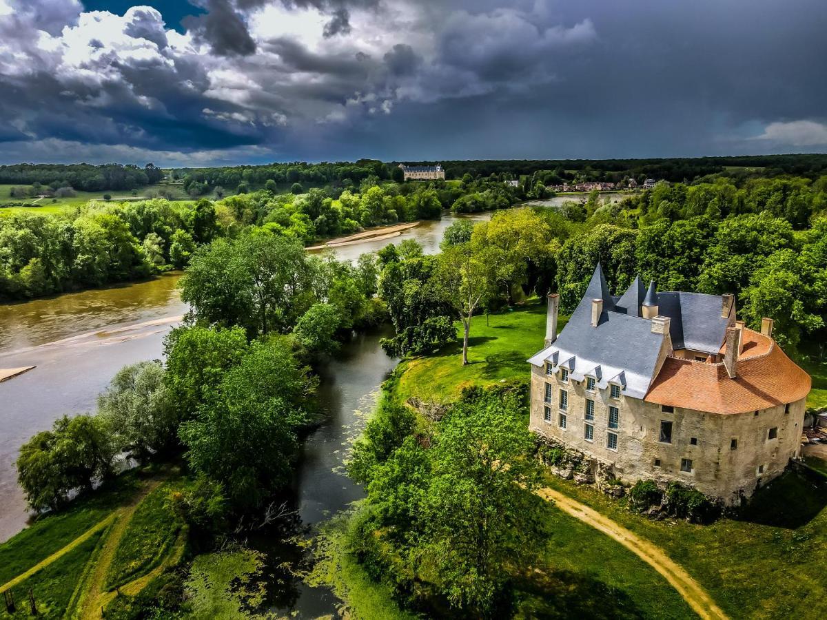 Un Chateau En Bourgogne Saincaize-Meauce Exteriör bild