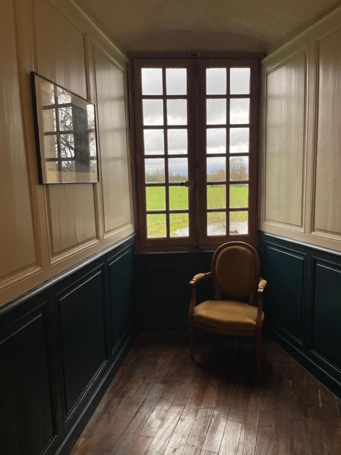 Un Chateau En Bourgogne Saincaize-Meauce Exteriör bild